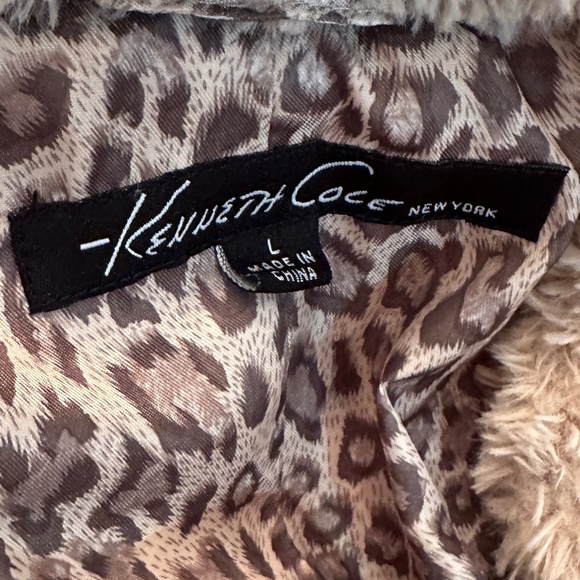 *KENNETH COLE* Tan Faux Fur Coat Size Large - Picture 6 of 7